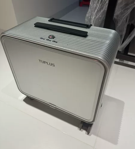 铝合金材质,20寸行李箱。因回归家庭,不上...