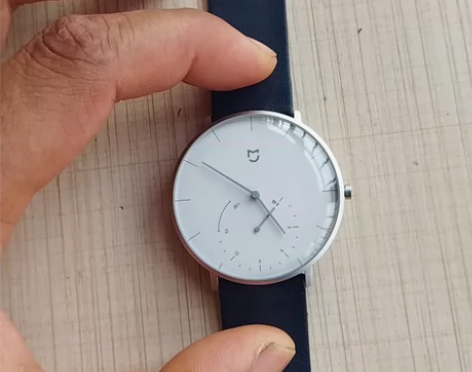 米家石英表，白色，走时正常，就是不能绑定了...