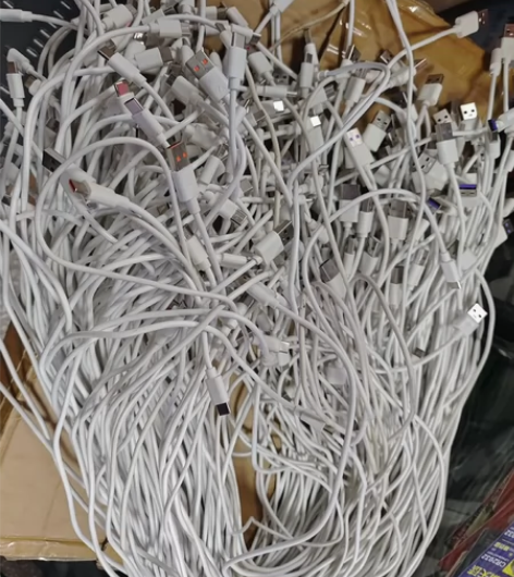 手机typec充电线2块钱一条。 感兴趣的...