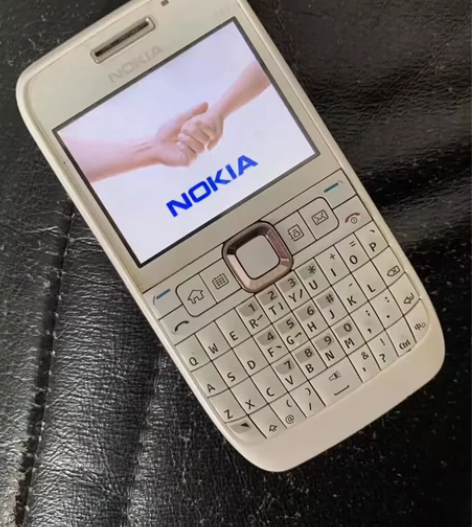 【老人机 学生机 备用机】诺基亚正品全键盘...