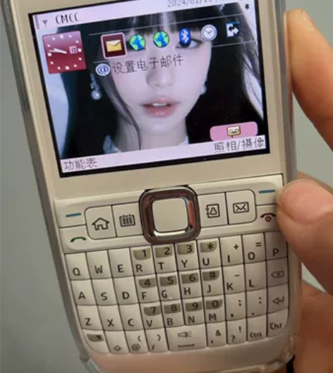 诺基亚E63直板经典怀旧音乐手机全键盘按键...