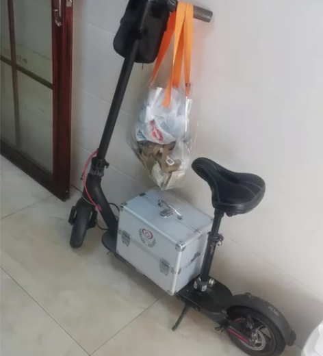 小米电动智能平衡车，买的时候1999元钱，...