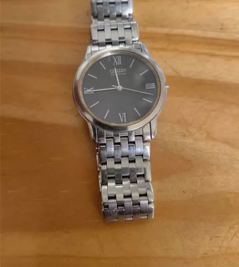 正品西铁城手表闲置蓝宝石镜面。表珠缺失有需...