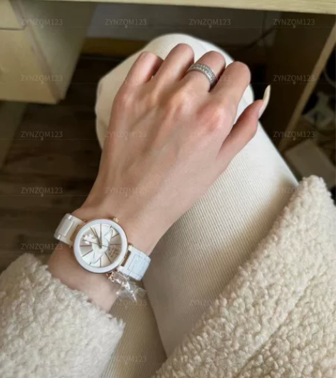 Viviennewestwood薇薇安经典...