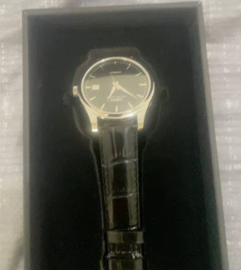 lobinni_罗宾尼 急出腕表一条 全新...