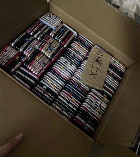 小米5x+4+32，4+64全网通4g网络...