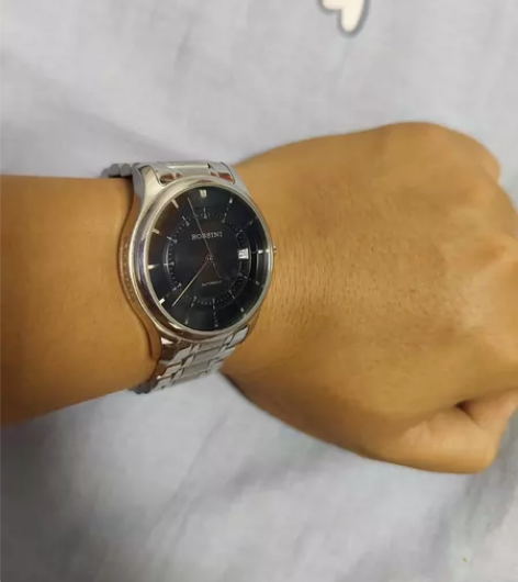 罗西尼机械表，一千多买的，本人不适合戴表[...