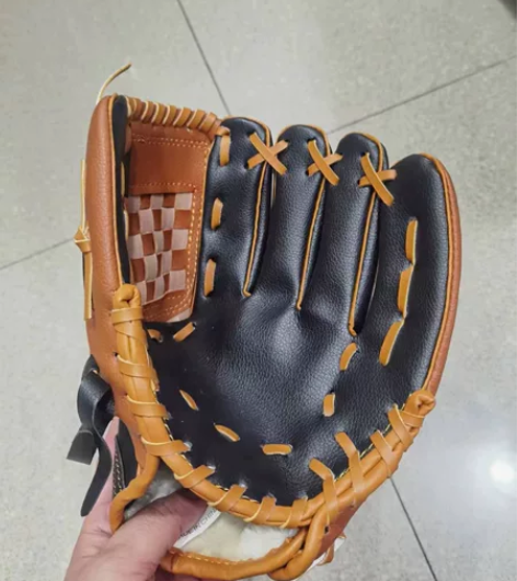 全新的棒球手套！喜欢的请留言！江浙沪包邮！...