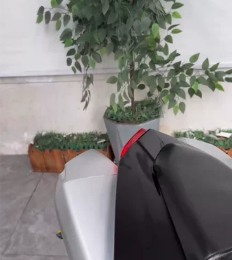 帮朋友出一辆国威GW250-2C，手续齐全...