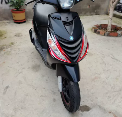 意大利比亚乔淑女100到货！原版车原漆机器...