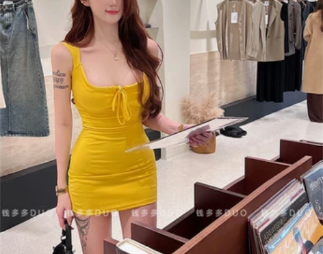 纯欲风显白黄色吊带连衣裙小个子包臀裙紧身抽...