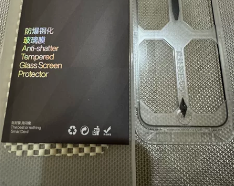出绿联iPhone15pro手机壳,适用机...