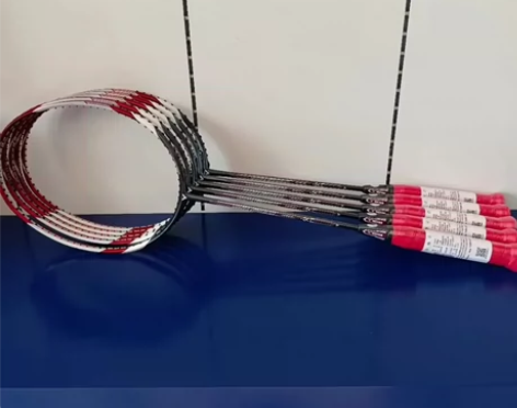 Victor/胜利经典拍亮剑11，速度型进...