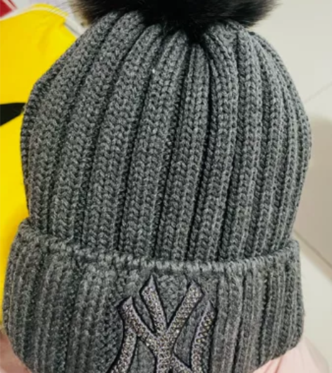 MLB针织帽（专柜正品） 感兴趣的话点“我...