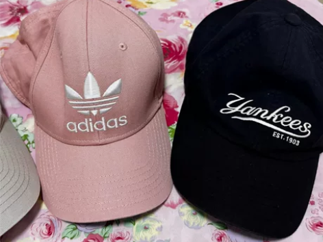 黑色 MLB 粉色 阿迪 30元一顶 闲置...