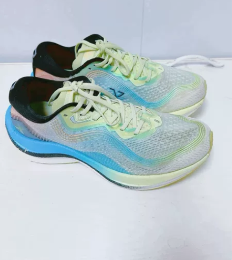 特步260二代41码竞速跑鞋+专业马拉松训...