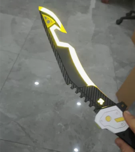 Apex道具cosplay，充电发光烟妹传...