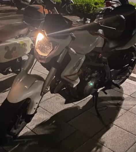 出一台自用，15年上牌黄龙300欧版，协议...