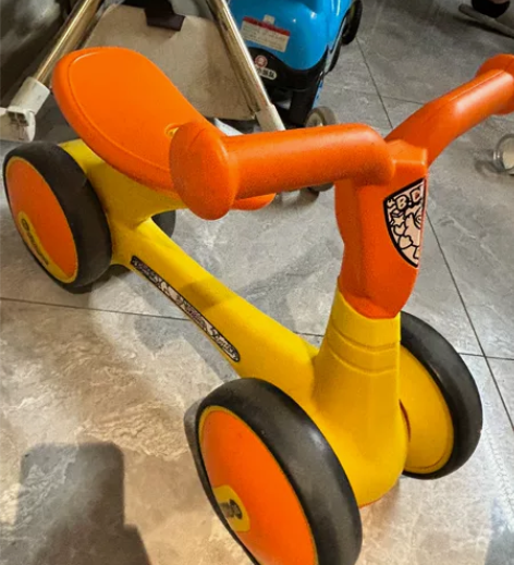 乐的儿童平衡车滑步车 娃大了，不怎么骑了 ...