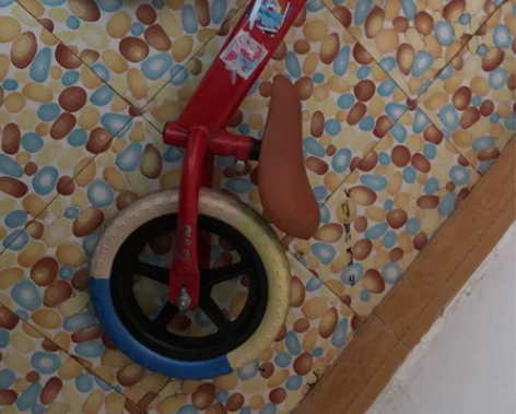 儿童平衡车自行车小车十元自提 感兴趣的话点...