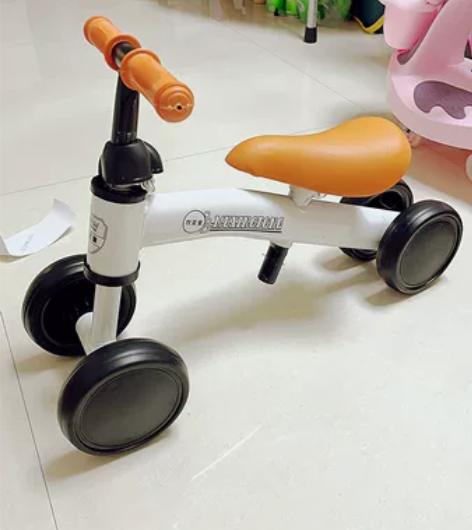 店不开了，清理一批儿童平衡车，包邮处理，都...