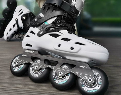 ?美洲狮成人轮滑鞋平花 溜冰鞋男女大学生专...