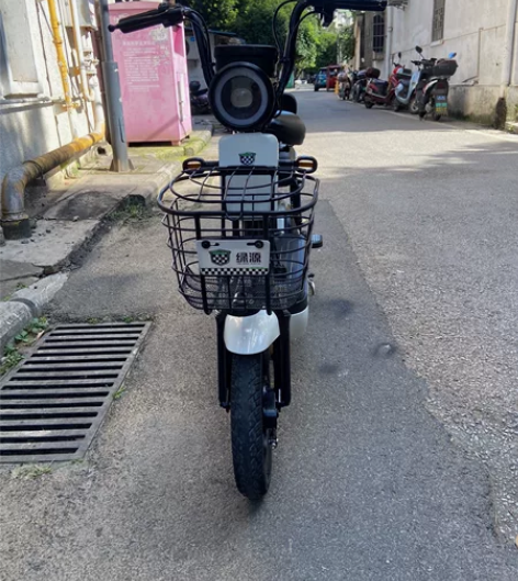 绿源48v23a电动车，证件齐全，喜欢私聊...