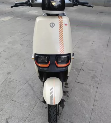 台铃电动车赤兔，72-32安电池95成新 ...