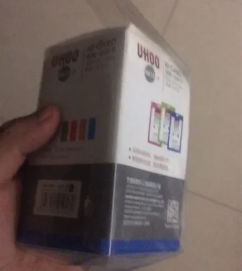 员工牌 。亚克力。一共24个全新  。材质...