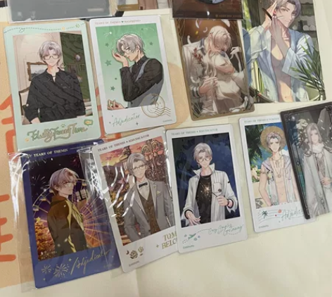 【出】莫弈纸片拍立得set 自刀一共200...