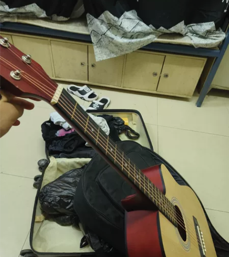 毕业了带不走，刚买回来几个的烧火棍，学不会...