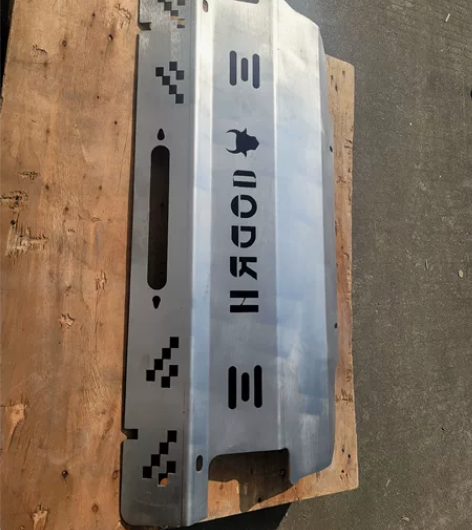 库存还有很多二代帕杰罗猎豹黑金刚护板 纯正...