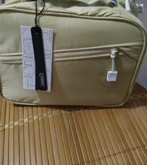 盈格收纳专家，全新。四件套包括梯形洗漱包，...