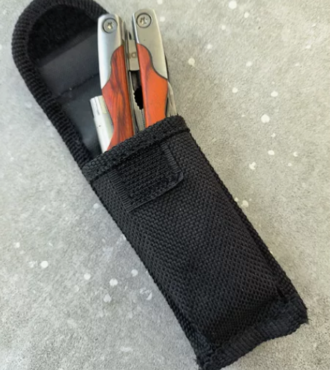 多功能折叠便携工具钳，赠品全新未使用过，嵌...