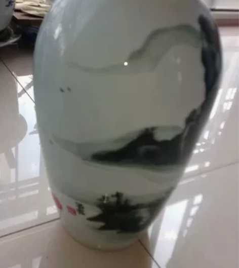 名家手绘花瓶 瓶高30㎝瓶围56㎝...