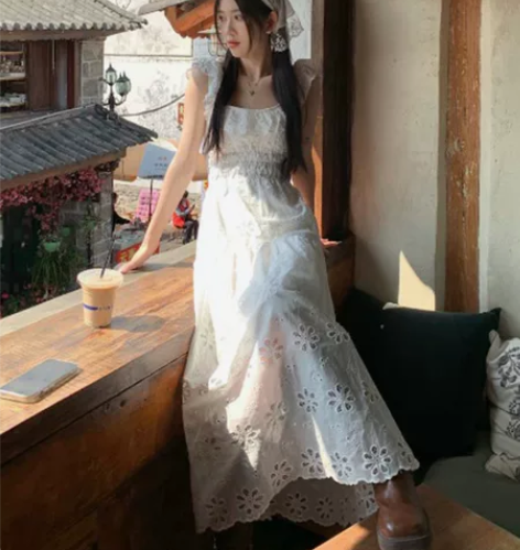 度假风重工钩花荷叶边裙女夏季法式白色连衣裙...