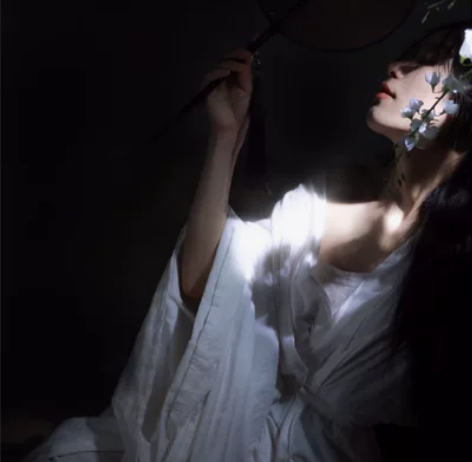 【出租】  新中式国风 汉服 衫裙 汉服改...