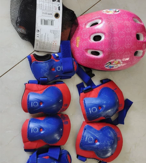 迪卡侬护具，磨损严重但保护功能健在，送买轮...