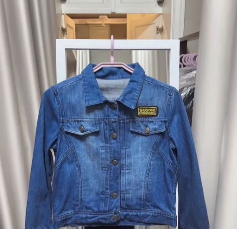 港风牛仔外套，牛仔衣，M码，淡蓝色，有轻微...