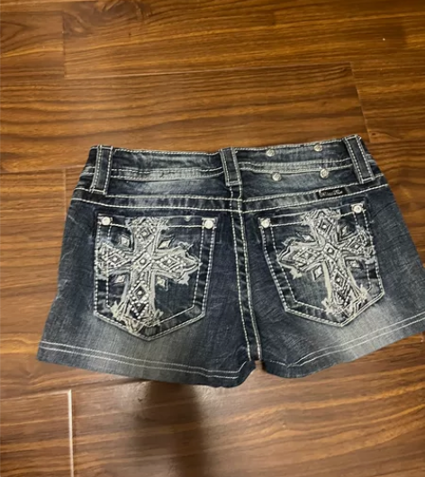 missme 低腰短裤72 感兴趣的话点“...