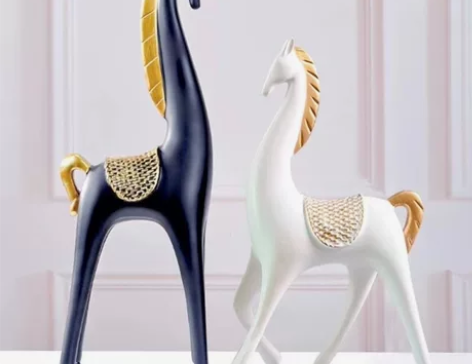 【店铺转让】便宜出北欧摆件家居饰品抽象马艺...