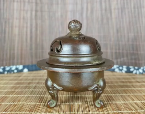 香炉 不议价 相当于免费送 产品介绍：不想...