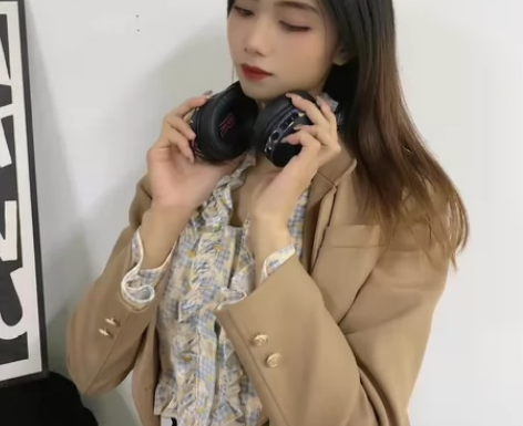 实体店不做了,仓库处理全新顶配骨传导蓝牙耳...