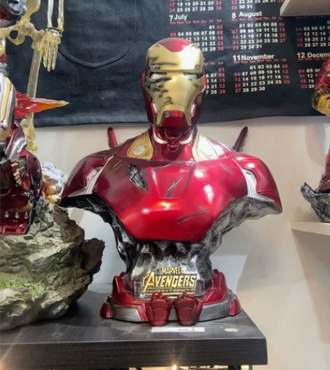 钢铁侠图1 ：战损半身树脂38 cm，翅膀...