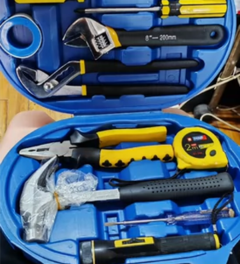 工具箱，30块钱，自提，别刀了 感兴趣的话...