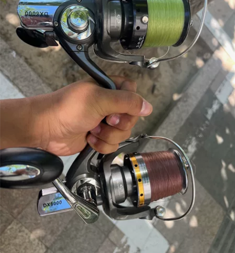 海钓轮 两个 实拍图(品相如图) 售出不退...