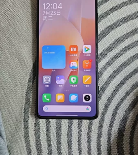 红米k40游戏增强版，是8+128原装屏幕...