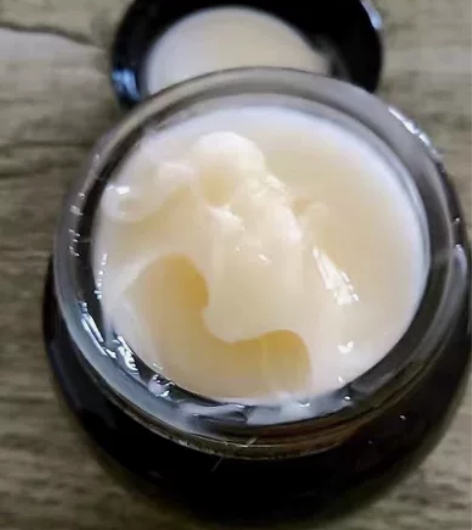 便宜出闲置眼霜，朋友送了三瓶，自己用一瓶，...