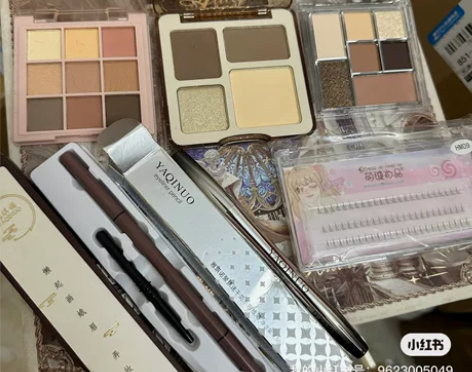 雅琪诺修容盘仅试色 tingphe九色眼影...