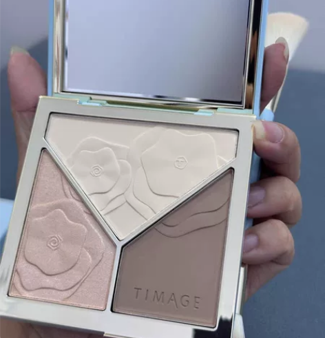 正装彩棠高光修容一体盘-日影柔 全新未使用...